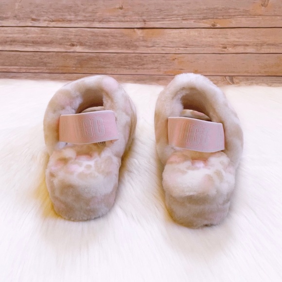 UGG Women’s Fluff Yeah Slide Panther Print Sheepskin Slipper Sandals In White - Picture 3 of 7